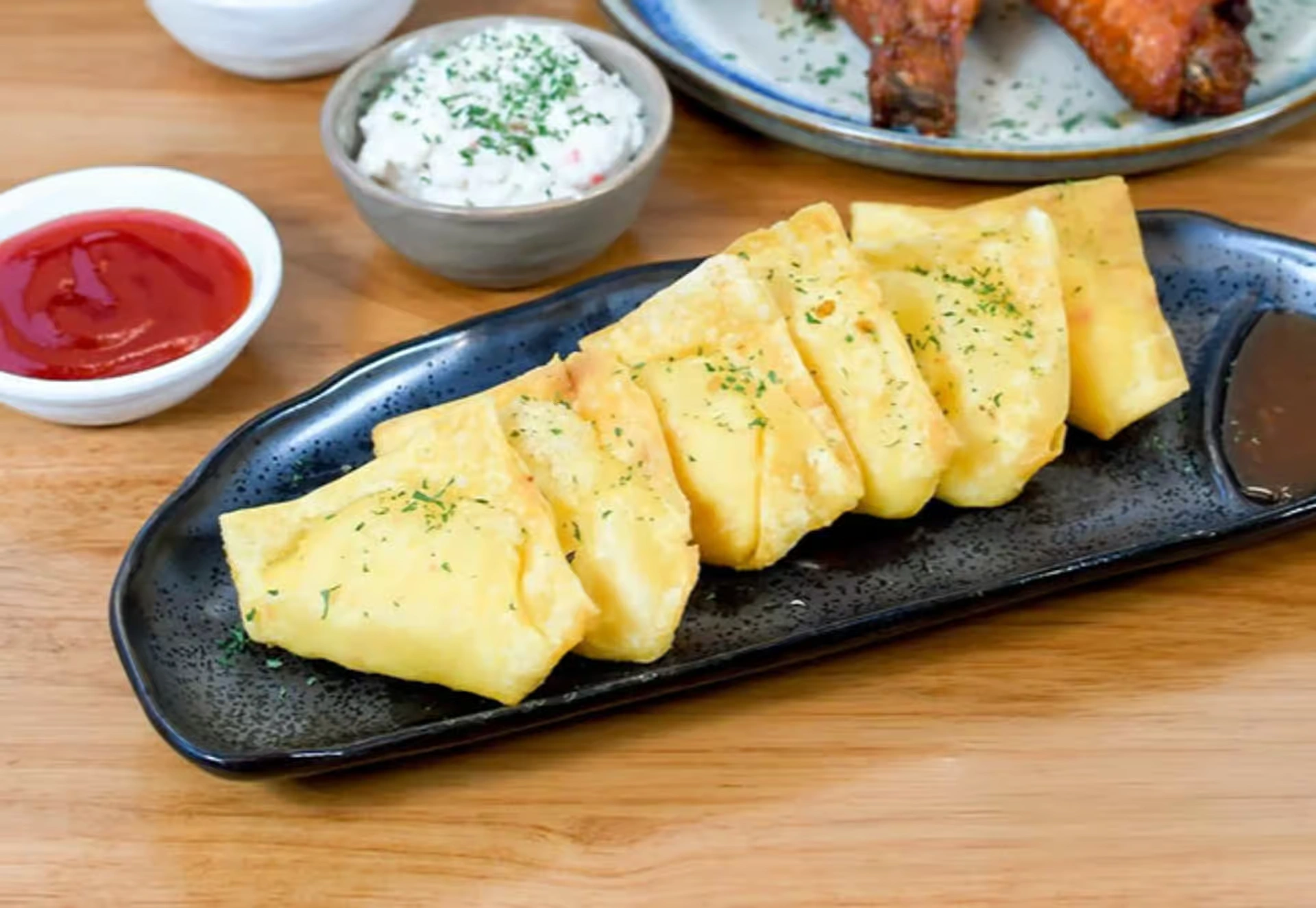 Cream cheese rangoon
